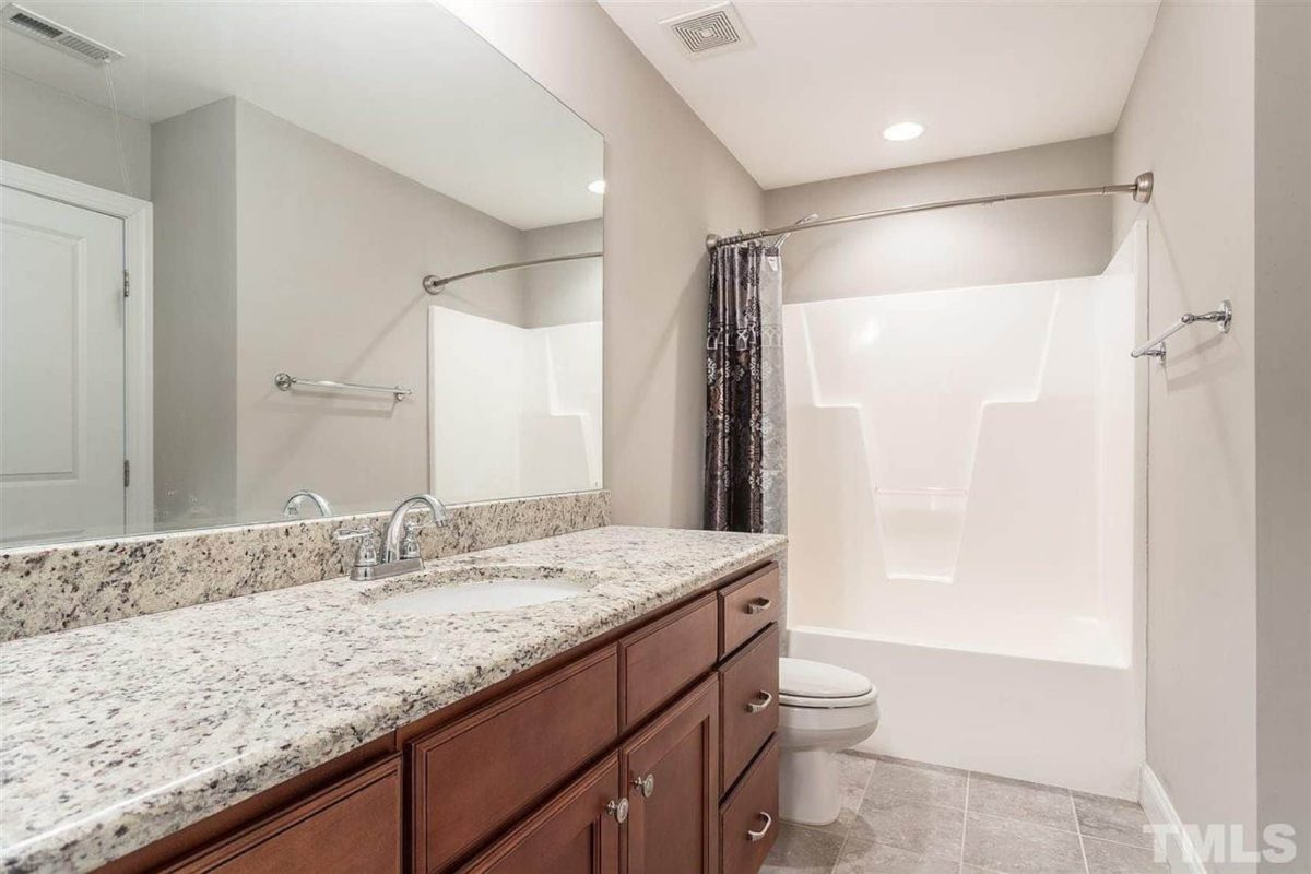 Modern Craftsman house Plan with 1.5 Floors and Bonus Room