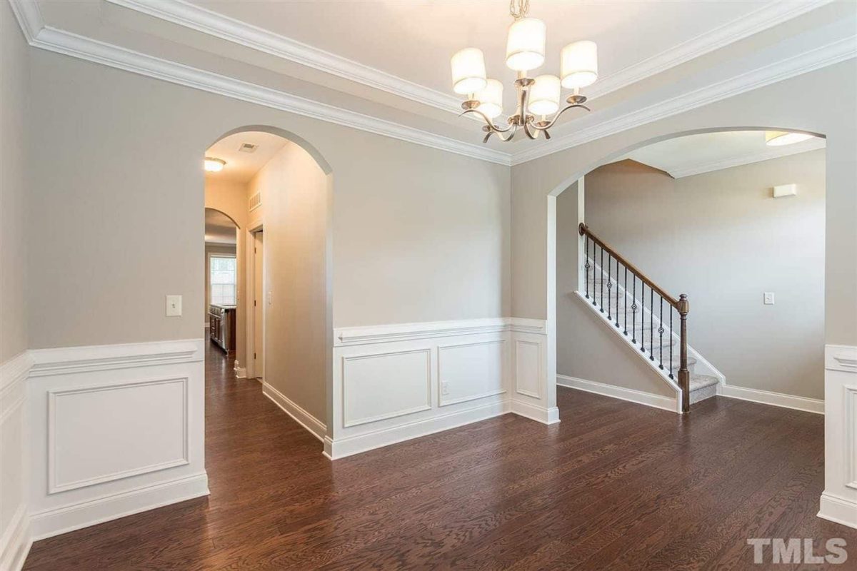 Modern Craftsman house Plan with 1.5 Floors and Bonus Room