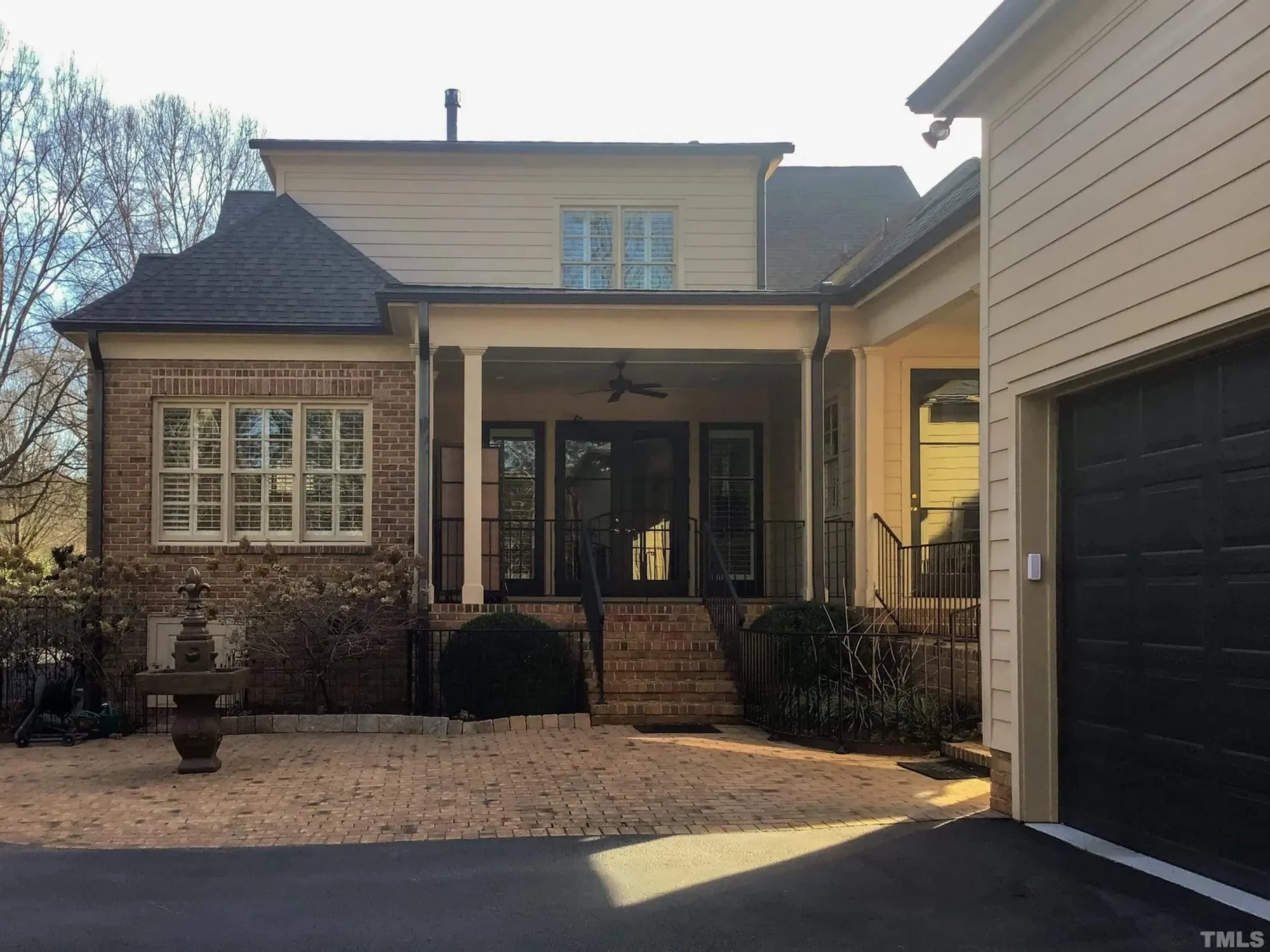 Elegant house Plan with 2-Story Floor Plan, CAD, and Designs