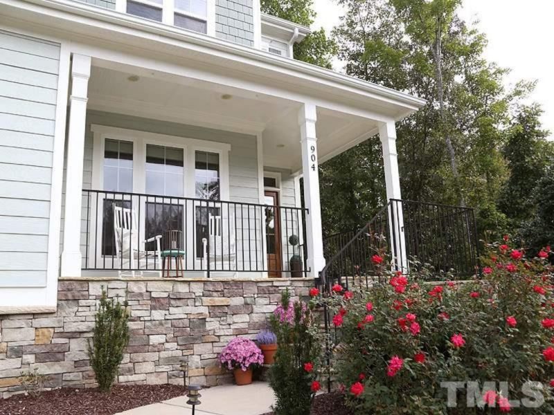 Craftsman house Design with 2-Story Floor Plan and CAD Details