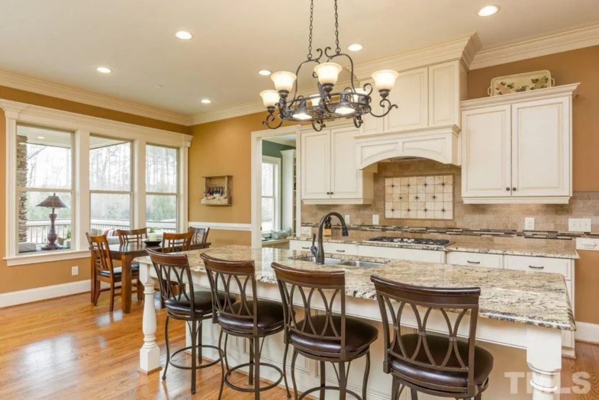 Craftsman house Plan with 2-Story Design, CAD Blueprint & Features