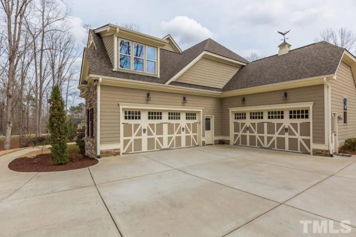 Craftsman house Plan with 2-Story Design, CAD Blueprint & Features