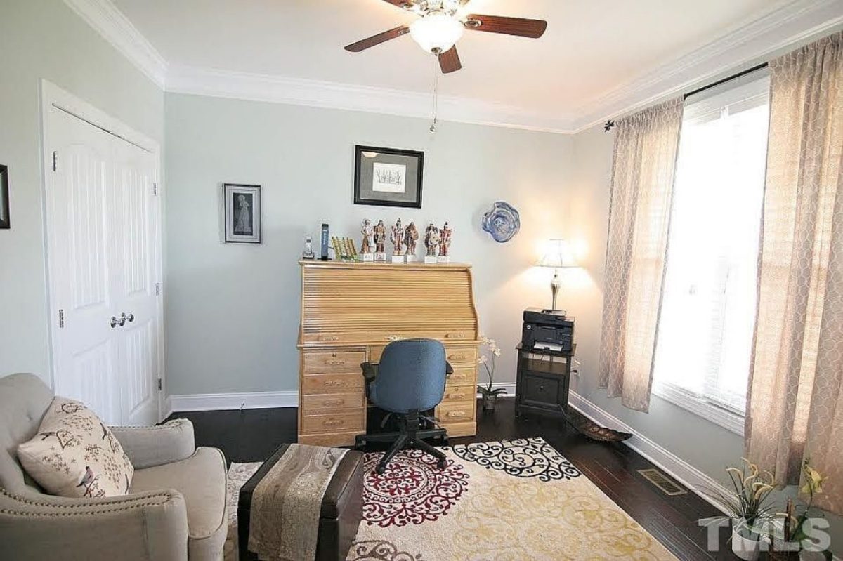 Craftsman house Plan with 4 Bedrooms, 3 Baths, and CAD Designs