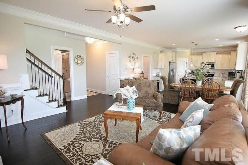 Craftsman house Plan with 4 Bedrooms, 3 Baths, and CAD Designs