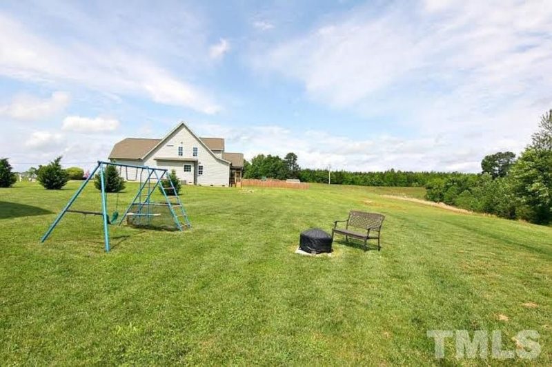 Craftsman house Plan with 4 Bedrooms, 3 Baths, and CAD Designs