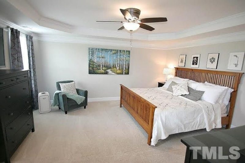 Craftsman house Plan with 4 Bedrooms, 3 Baths, and CAD Designs