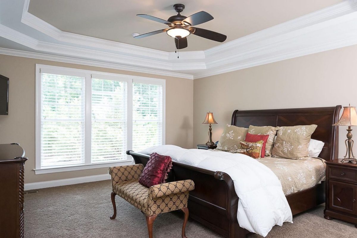 Traditional Craftsman house Plan with CAD Floor Designs