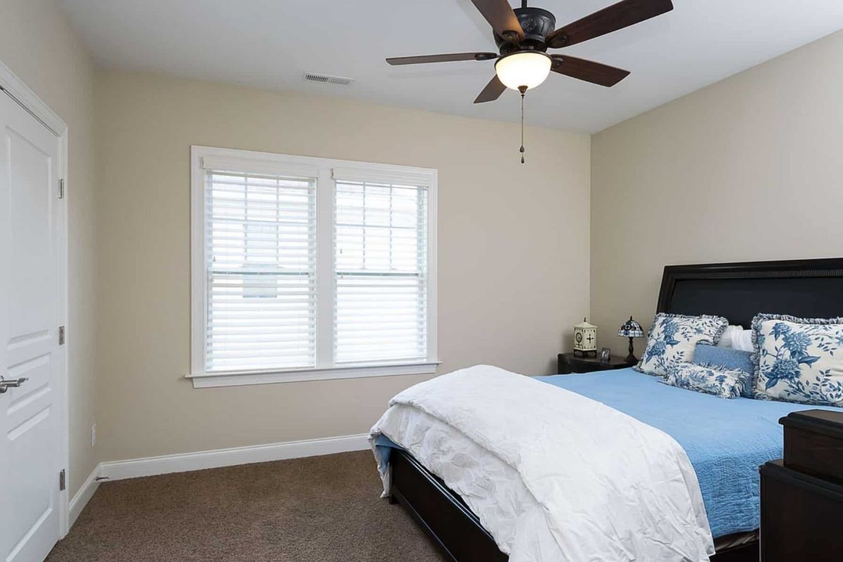 Traditional Craftsman house Plan with CAD Floor Designs