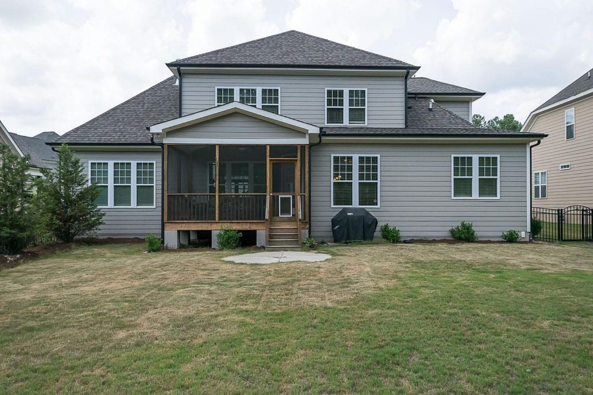 Traditional Craftsman house Plan with CAD Floor Designs