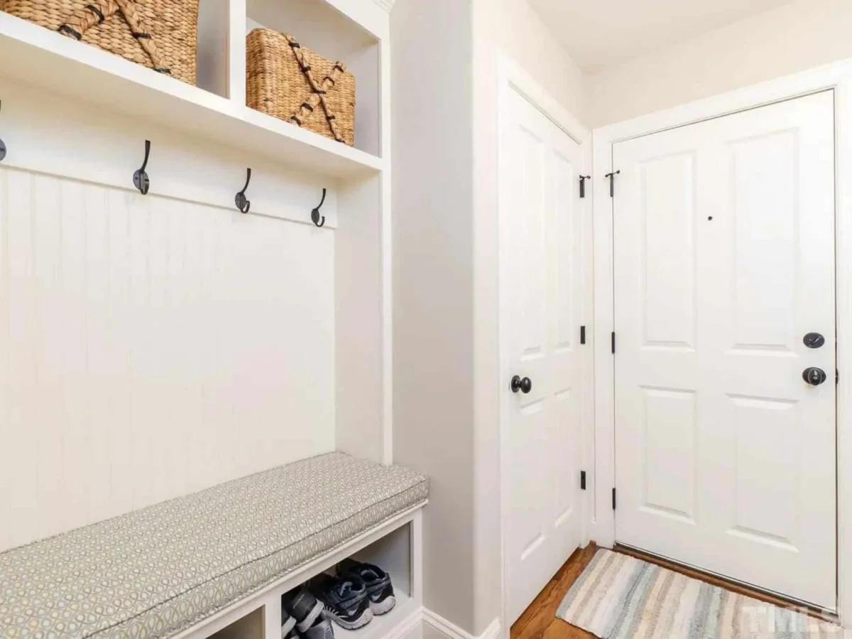 Elegant house Plan with Detailed Blueprint for Custom Designs