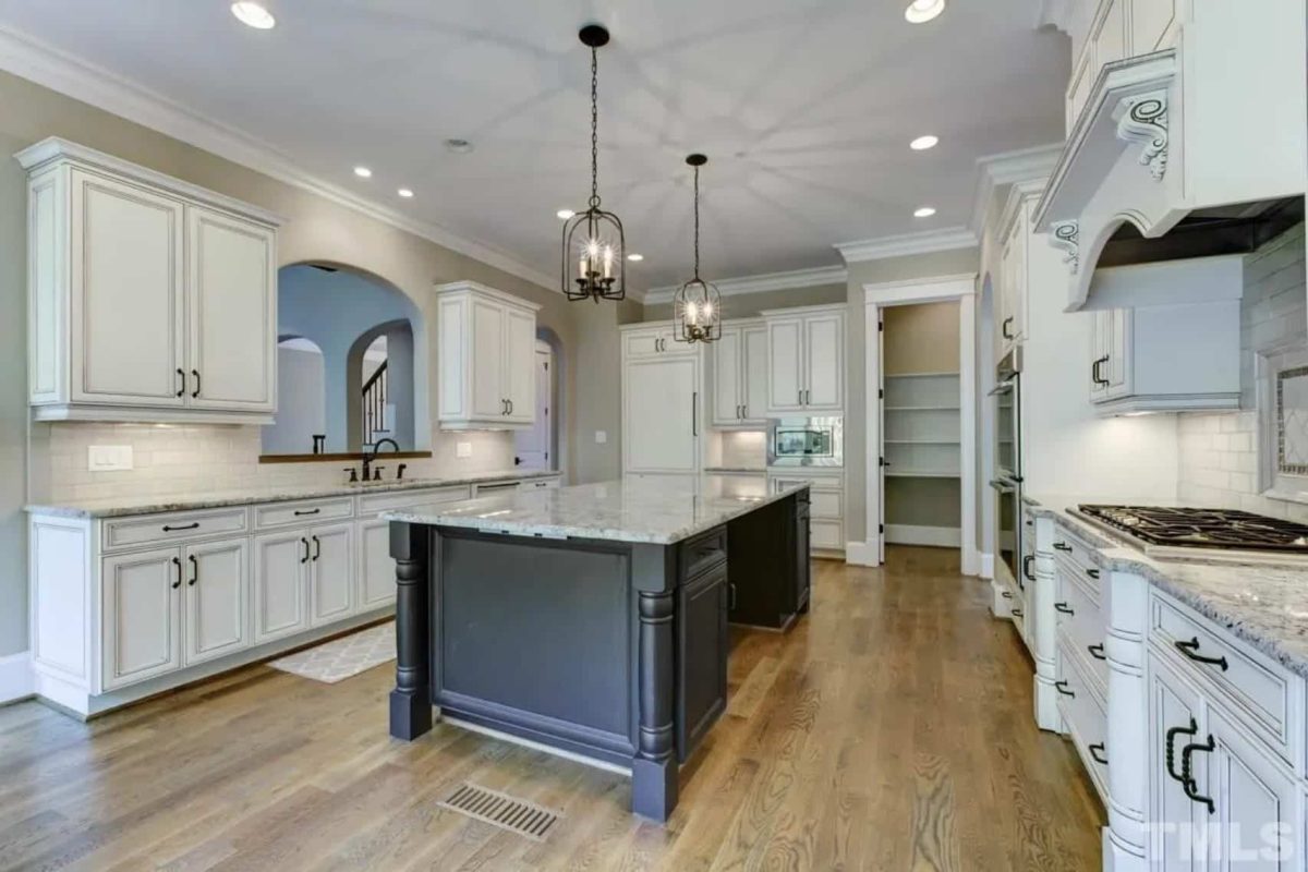 Luxury house Floor Plan with 4 Beds, Blueprint & Designs