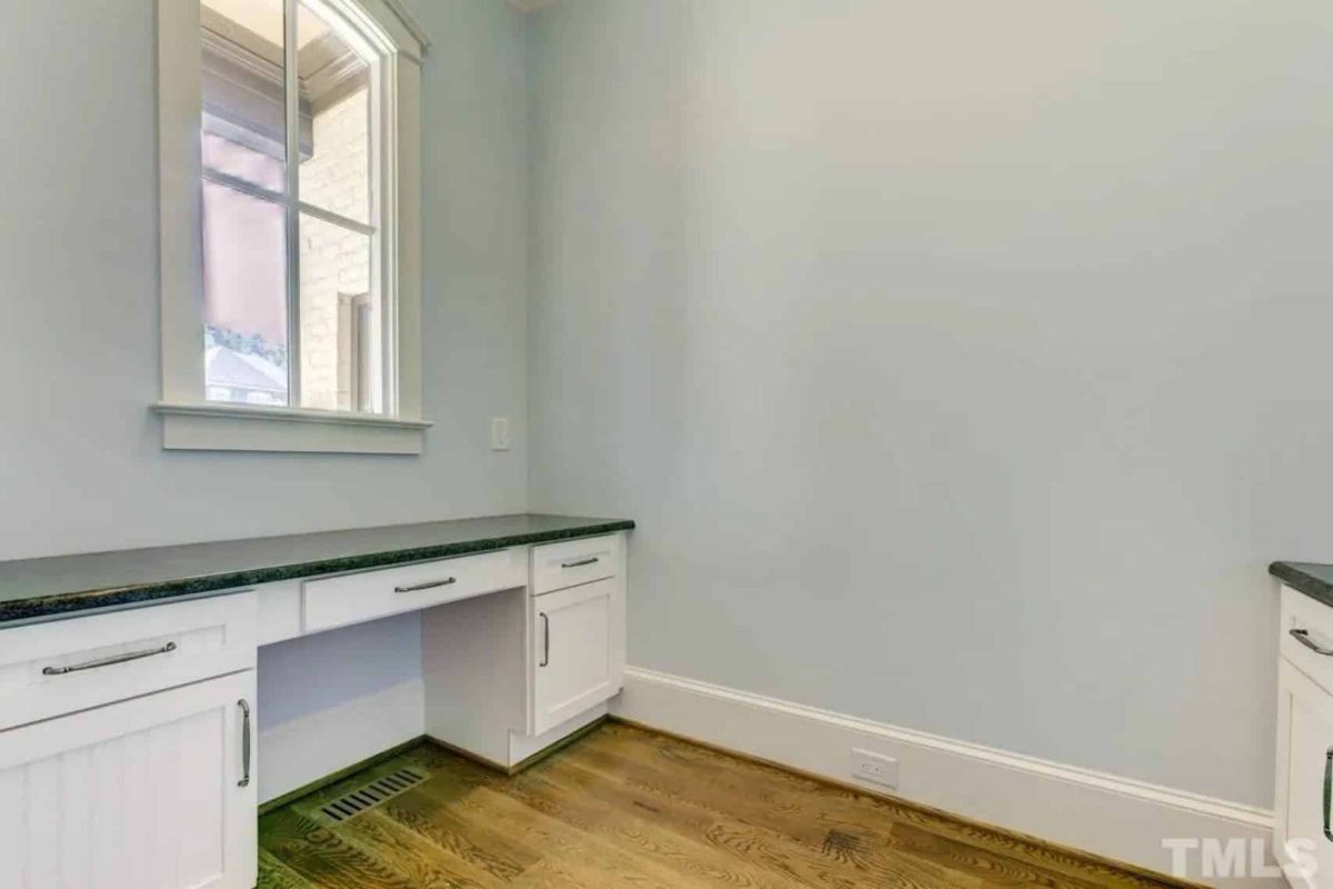 Luxury house Floor Plan with 4 Beds, Blueprint & Designs