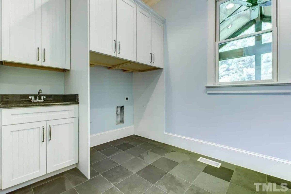 Luxury house Floor Plan with 4 Beds, Blueprint & Designs