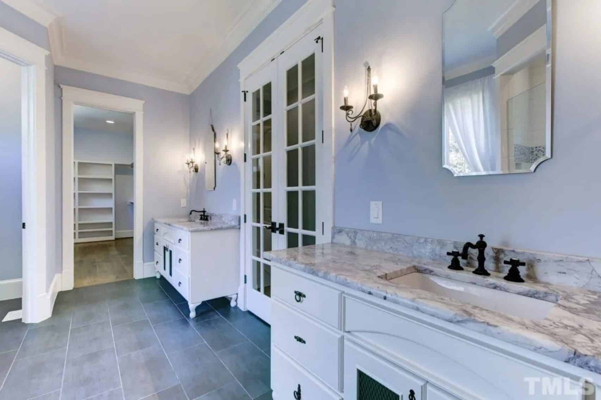 Luxury house Floor Plan with 4 Beds, Blueprint & Designs