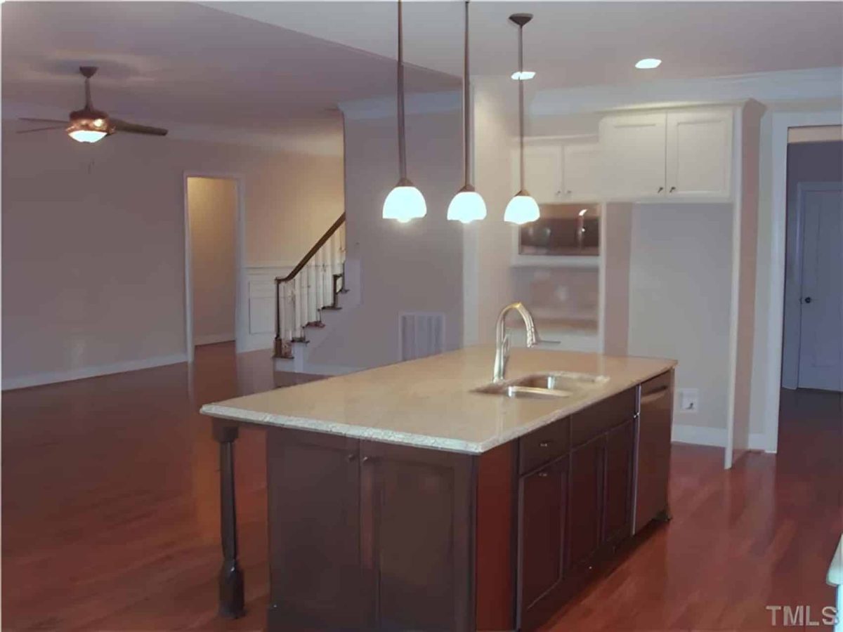 Craftsman house Plan with 3 Beds, Spacious Floor Plans, and CAD Designs