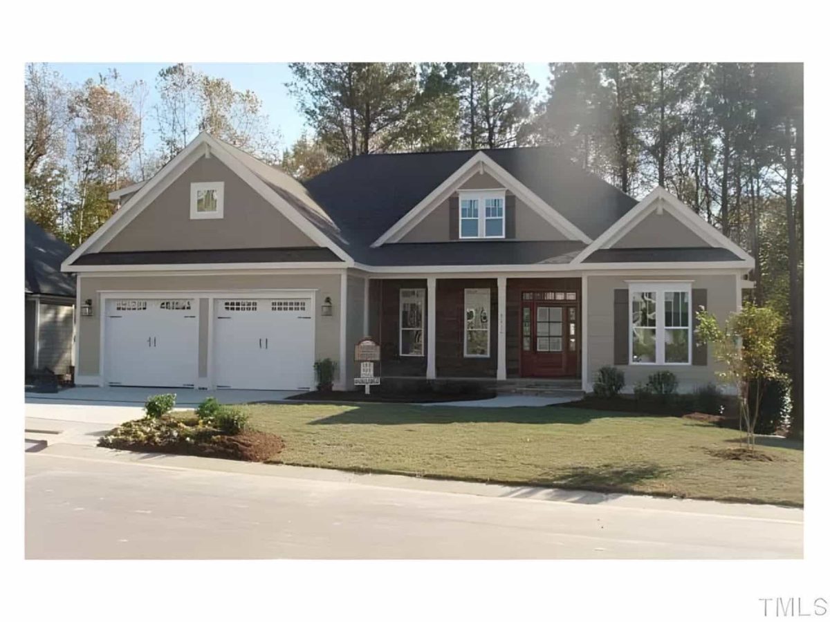 Craftsman house Plan with 3 Beds, Spacious Floor Plans, and CAD Designs