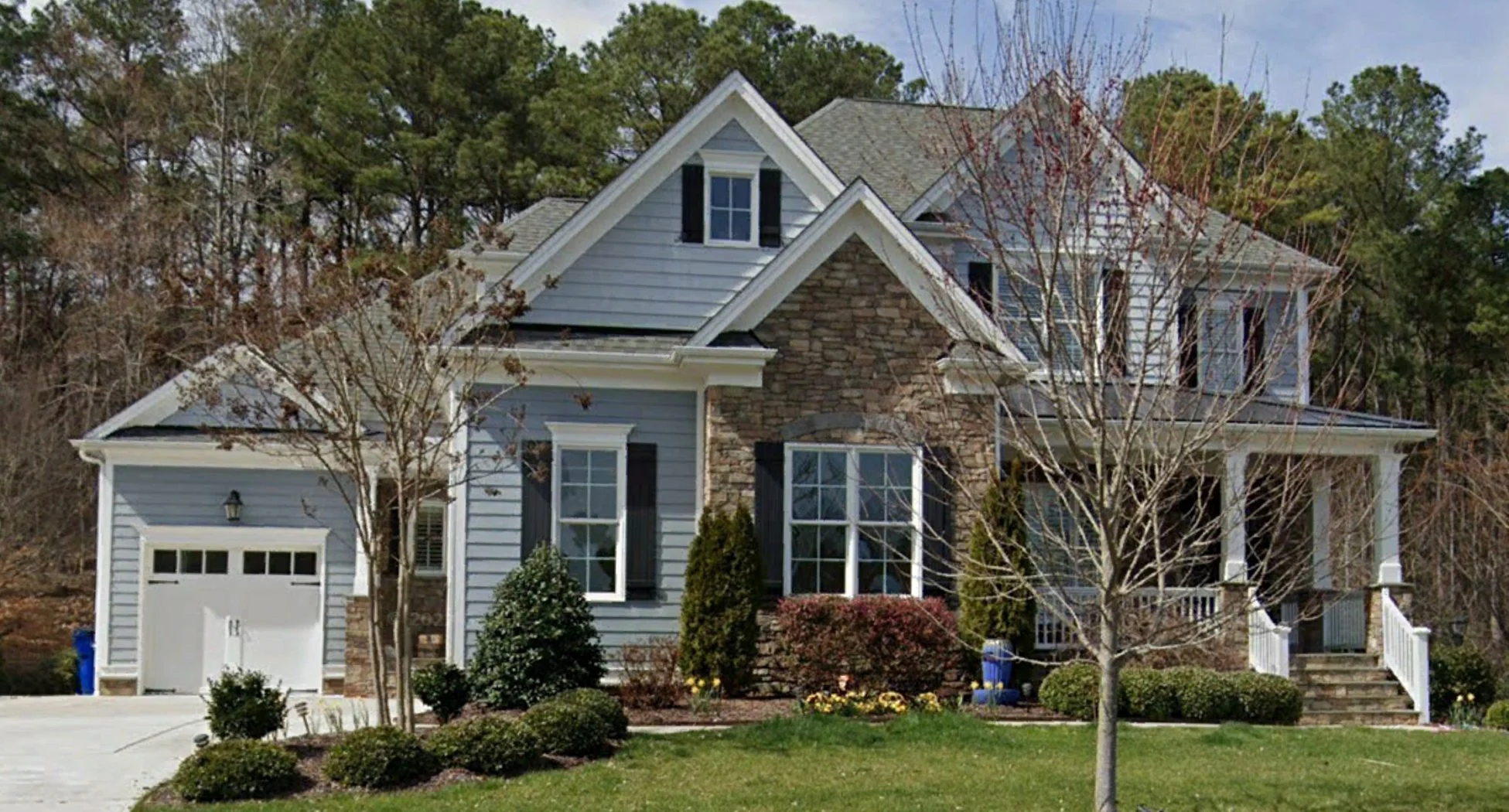 Beautiful house Plan with Basement and 3 Garage Bays