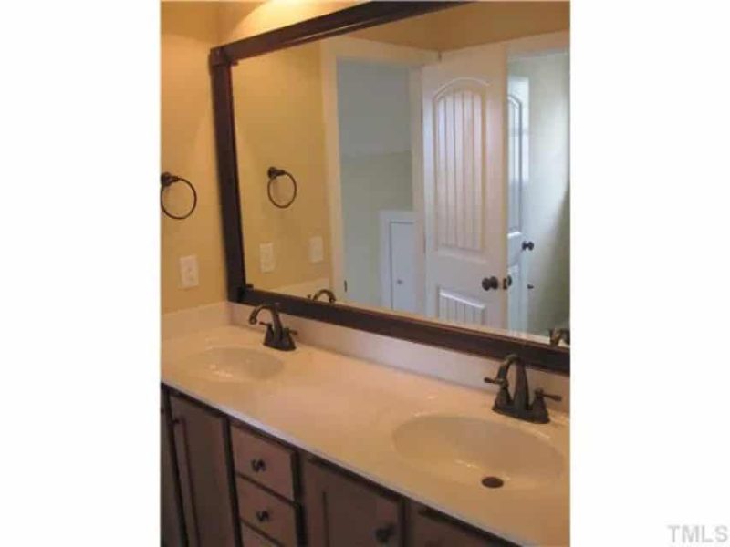 Craftsman house Plan with Spacious Floor Plan and Unique Designs