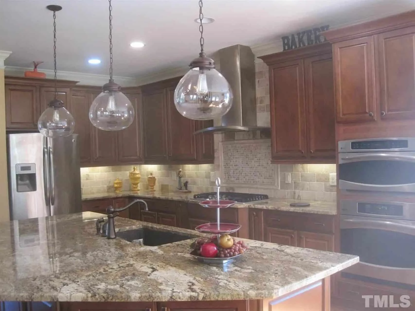 Elegant Traditional house Plan with Spacious Layout and CAD Designs