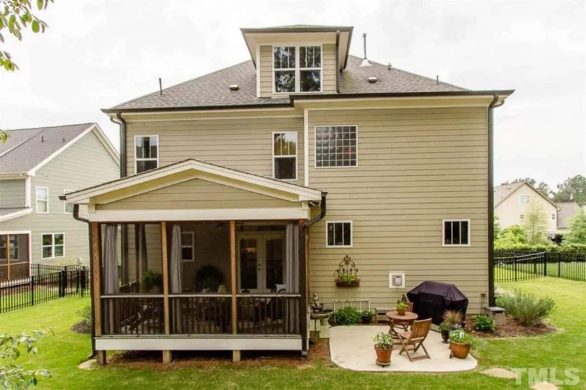 Elegant house Floor Plan with CAD Designs & Blueprints