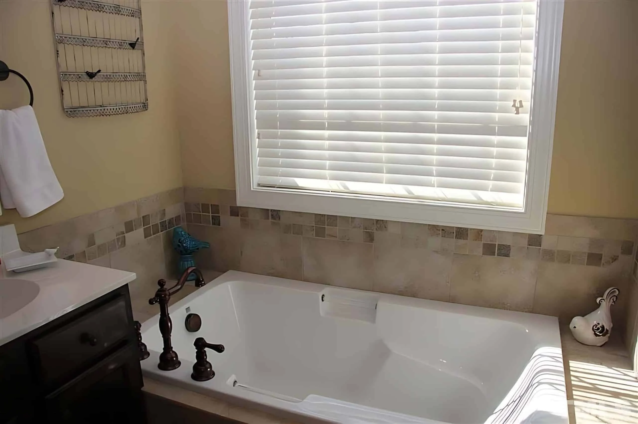 10-1678 HOUSE PLAN - Modern 2-Story House Plan with 4 Bedrooms, CAD Floor Blueprint 17 Modern 2-Story house Plan with 4 Bedrooms, CAD Floor Blueprint