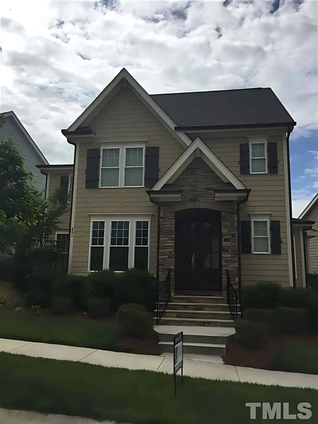 Modern 2-Story house Plan with 4 Bedrooms, CAD Floor Blueprint