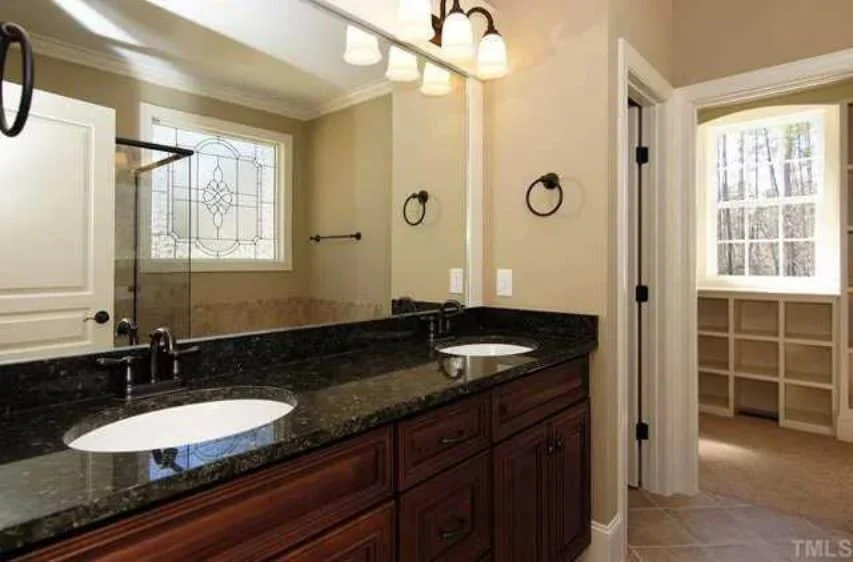 10-1587 HOUSE PLAN - Customizable House Floor Plan with CAD Designs and Blueprint 17 Customizable house Floor Plan with CAD Designs and Blueprint