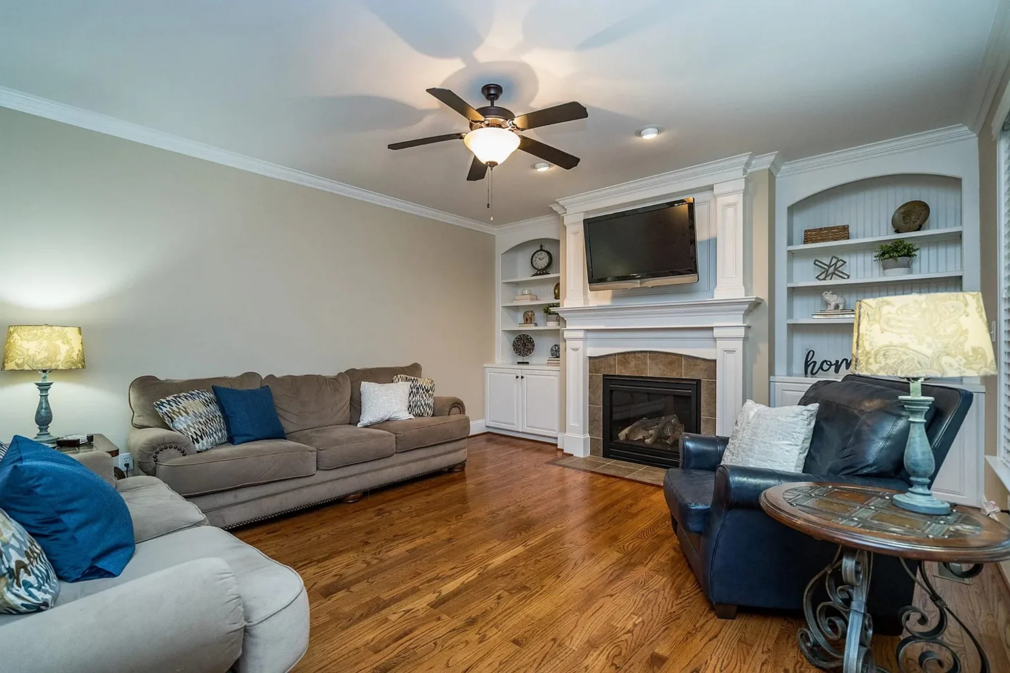 Customizable house Blueprint with CAD Designs and Open Floor Plans