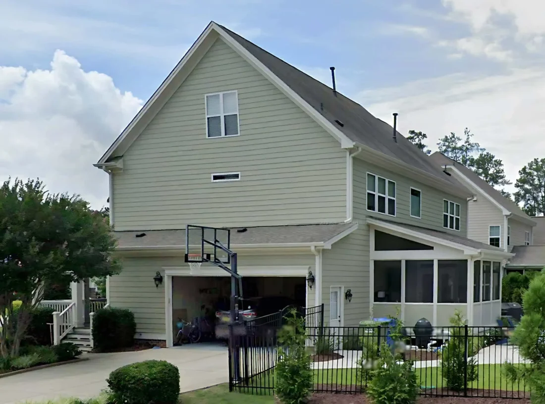 Elegant 5-Bedroom house Floor Plan with Colonial Designs