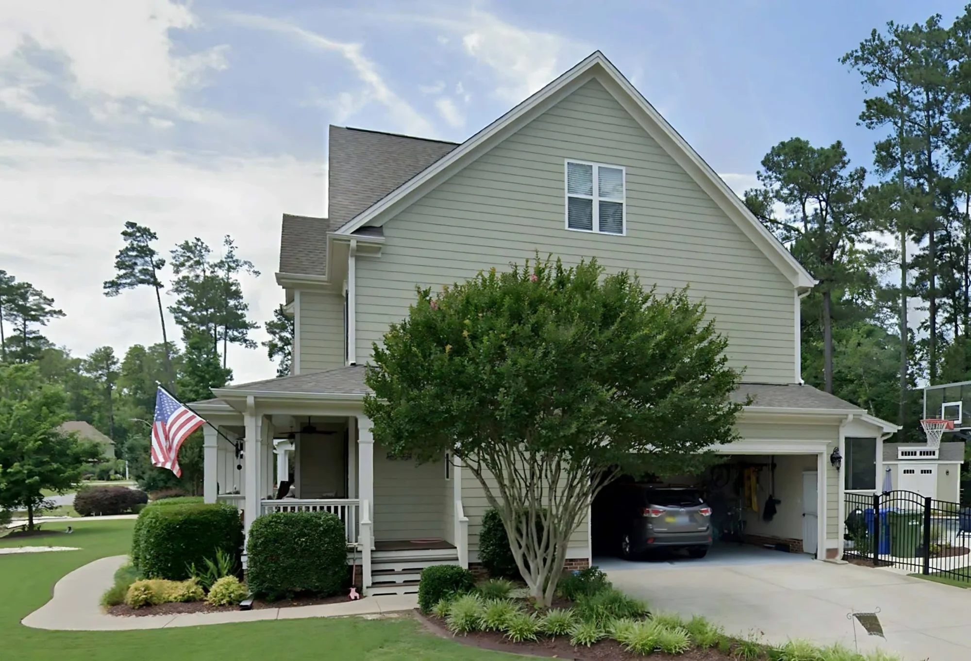 Elegant 5-Bedroom house Floor Plan with Colonial Designs