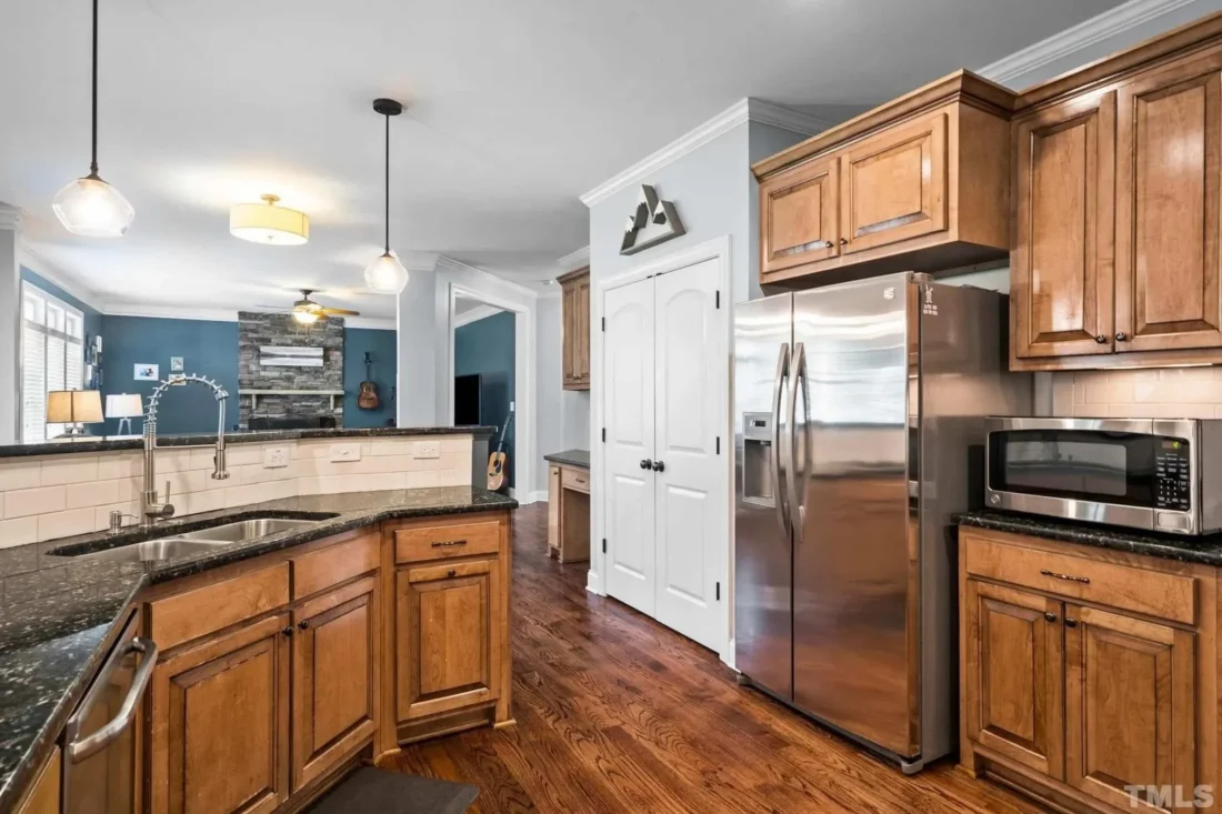 Spacious Craftsman house Plan with CAD Blueprints & Designs