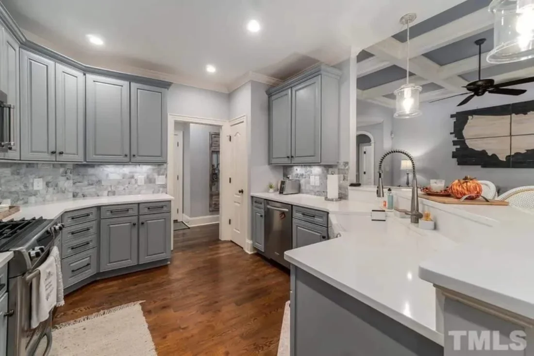 Modern Craftsman house Plan with 4 Bedrooms and Open Designs