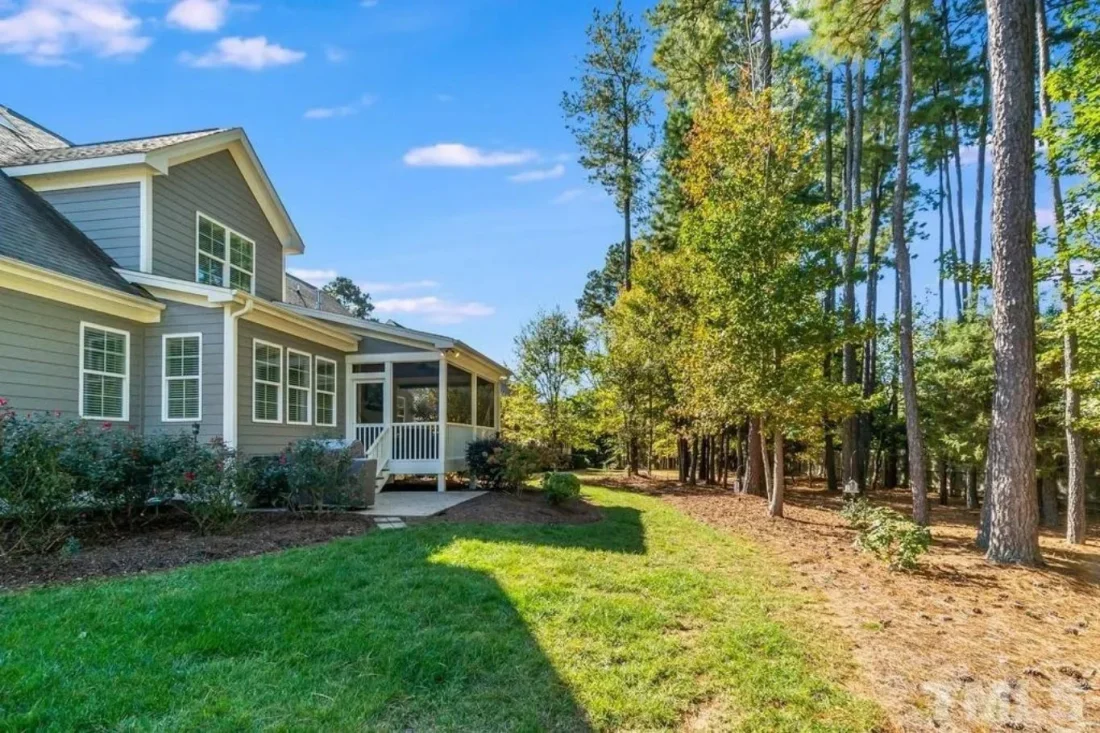 Modern Craftsman house Plan with 4 Bedrooms and Open Designs