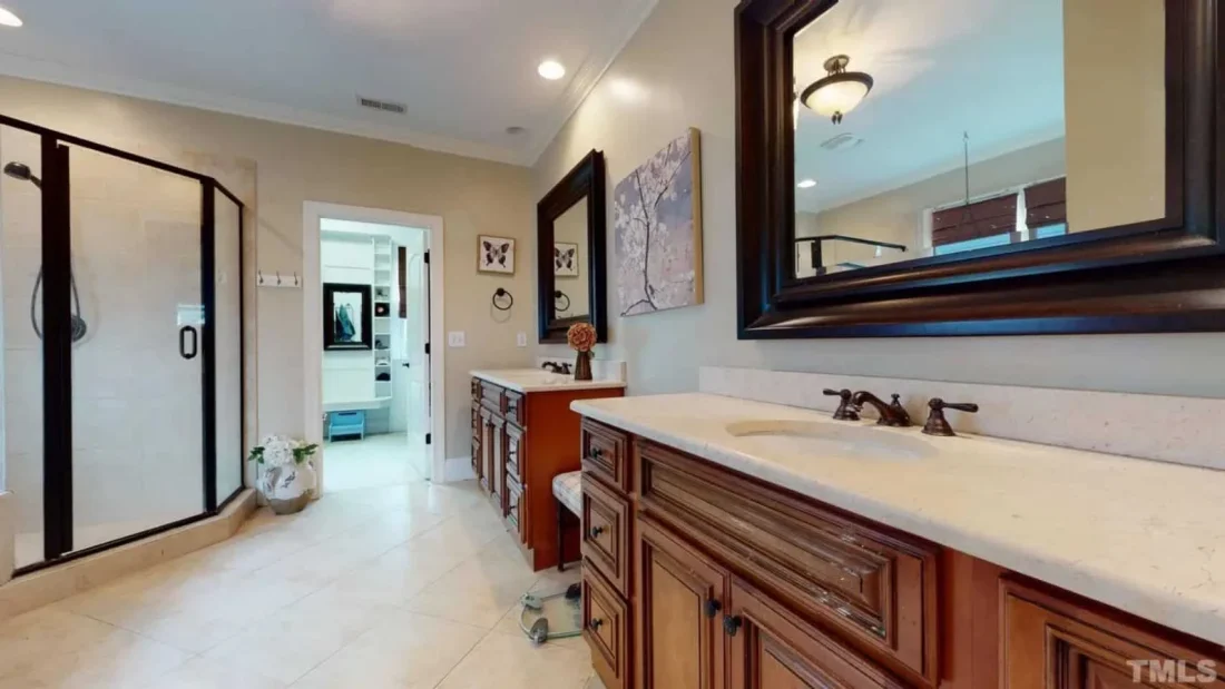 Craftsman house Plan with Spacious Floor Design and CAD Blueprints