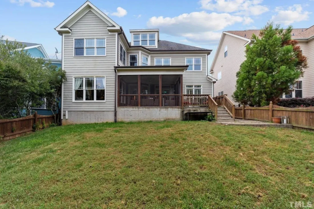 Craftsman house Plan with Spacious Floor Design and CAD Blueprints