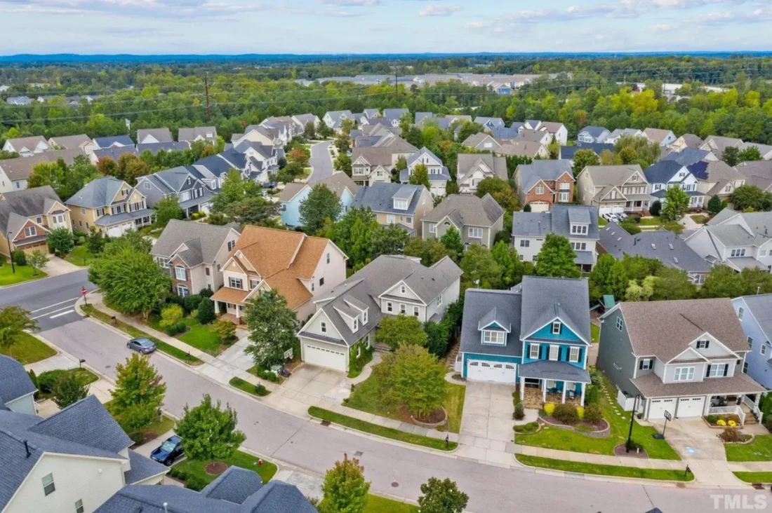 Craftsman house Plan with Spacious Floor Design and CAD Blueprints