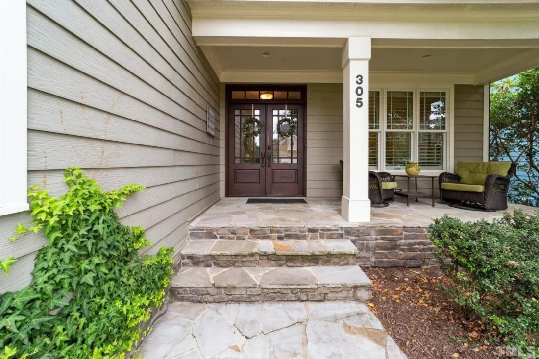 Craftsman house Plan with Spacious Floor Design and CAD Blueprints