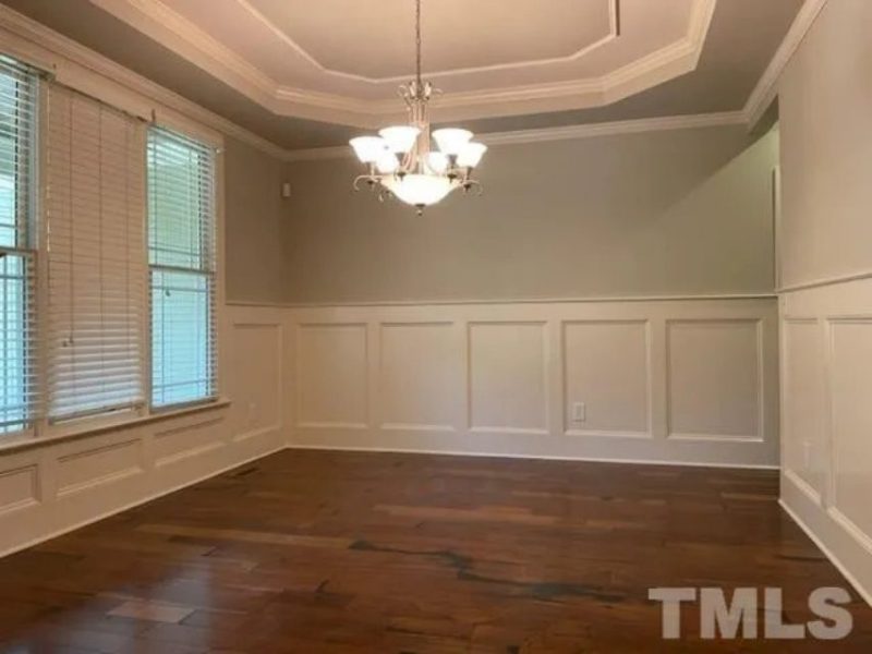 Craftsman house Plan with 4 Bedrooms and Vaulted Ceilings - CAD Design