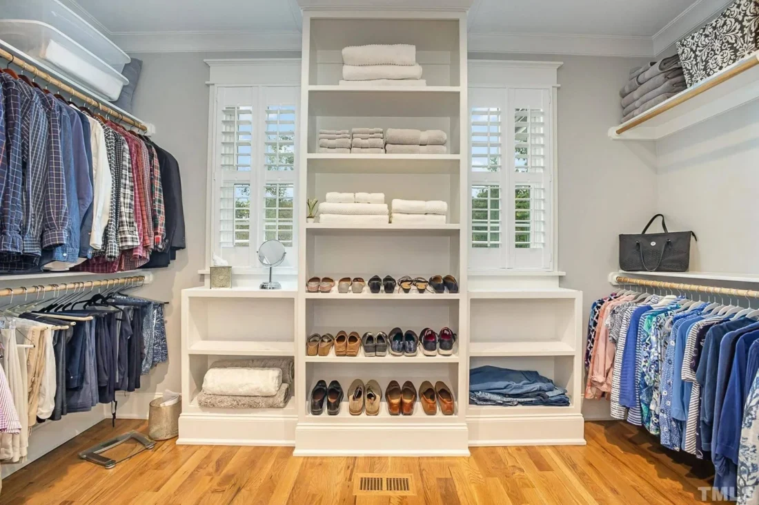 Custom Transitional house Plan with 4 Bedrooms and Elegant Features