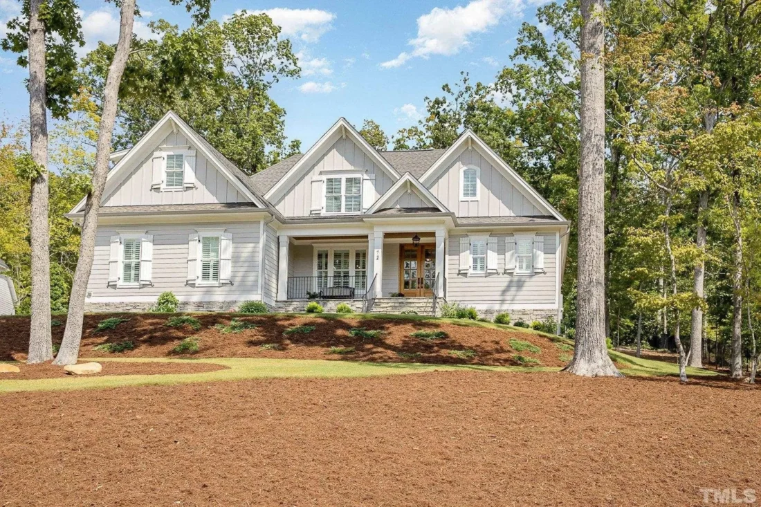 Custom Transitional house Plan with 4 Bedrooms and Elegant Features