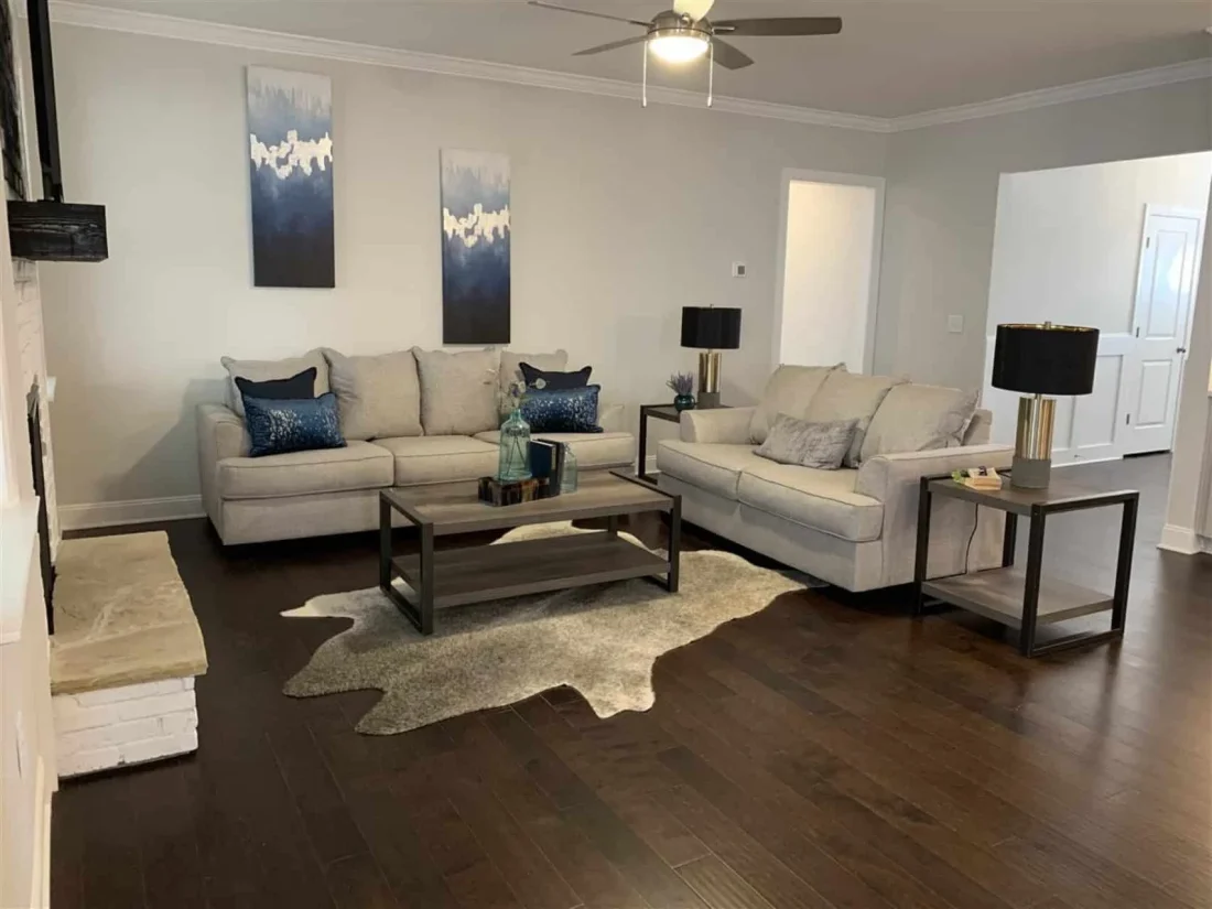 Craftsman house Plan with 4 Bedrooms, Spacious CAD Designs