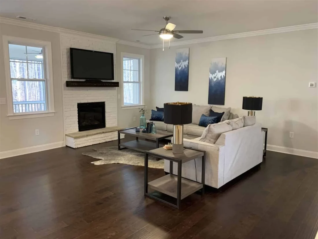 Craftsman house Plan with 4 Bedrooms, Spacious CAD Designs