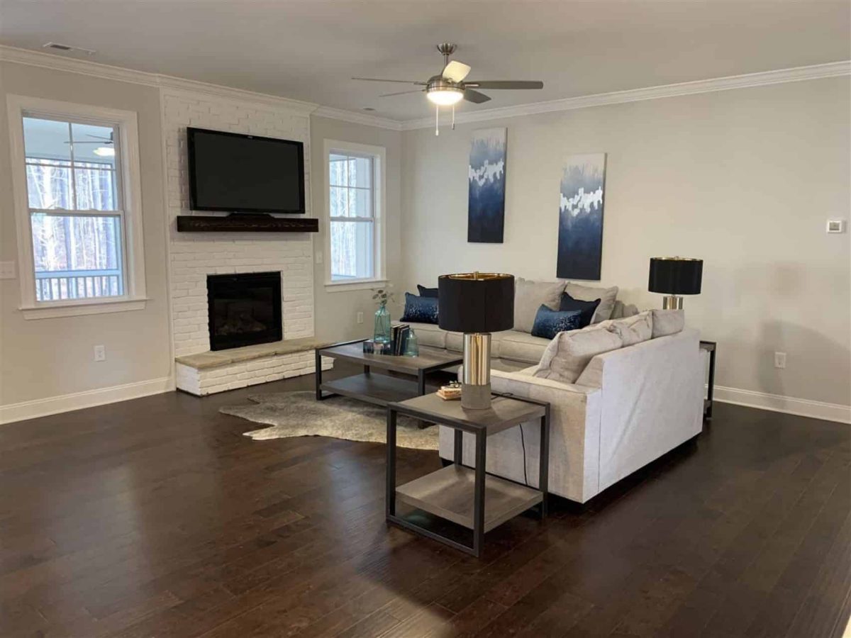 Craftsman house Plan with 4 Bedrooms, Spacious CAD Designs