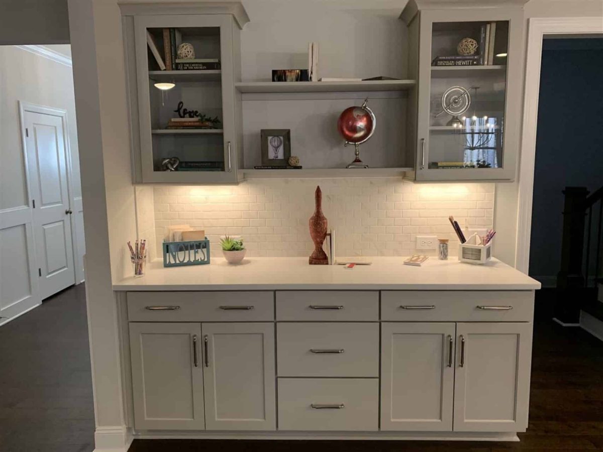 Craftsman house Plan with 4 Bedrooms, Spacious CAD Designs