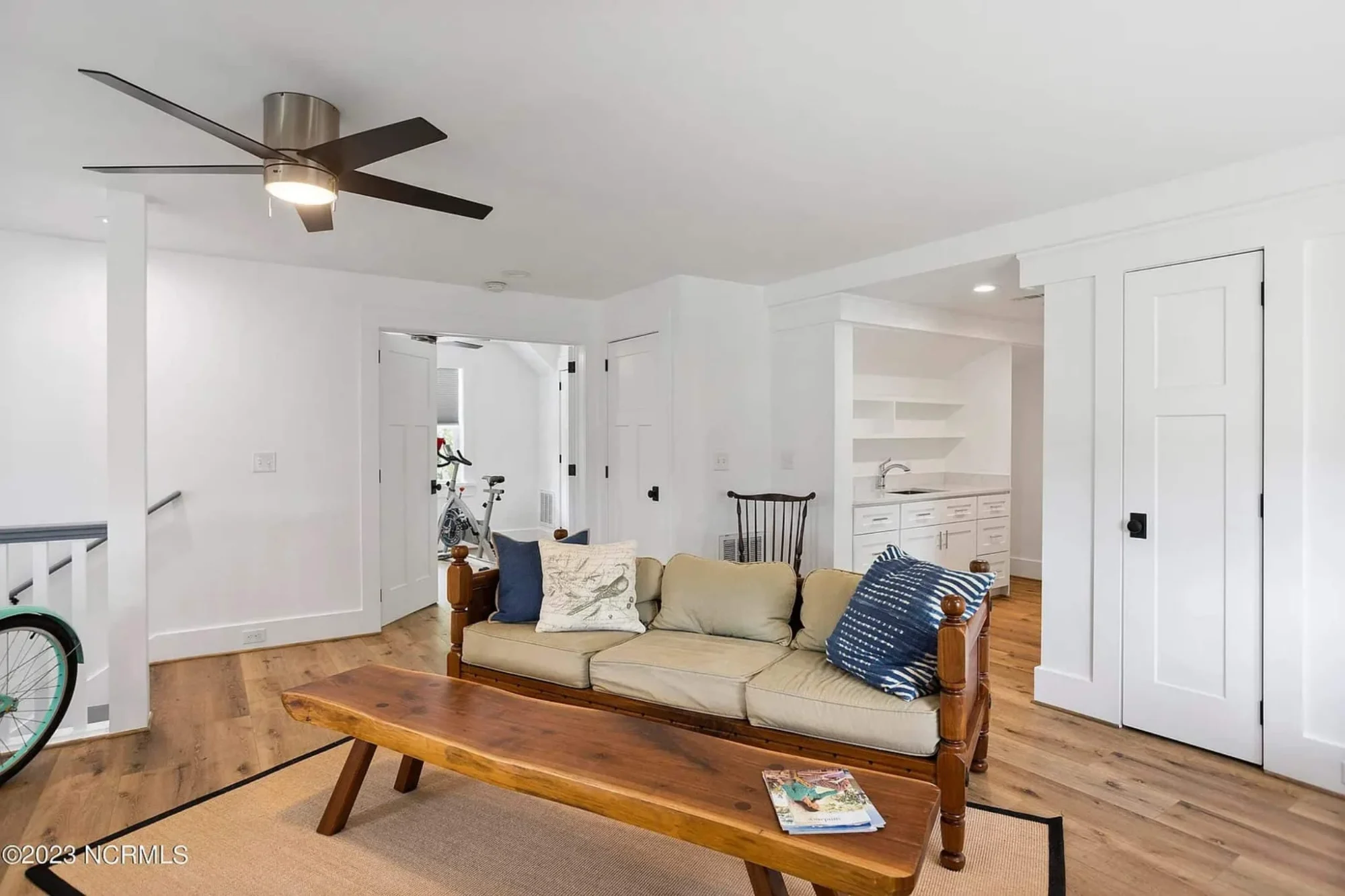 "Alt text: Elegant house floor plan featuring detailed CAD designs and blueprints number 77"