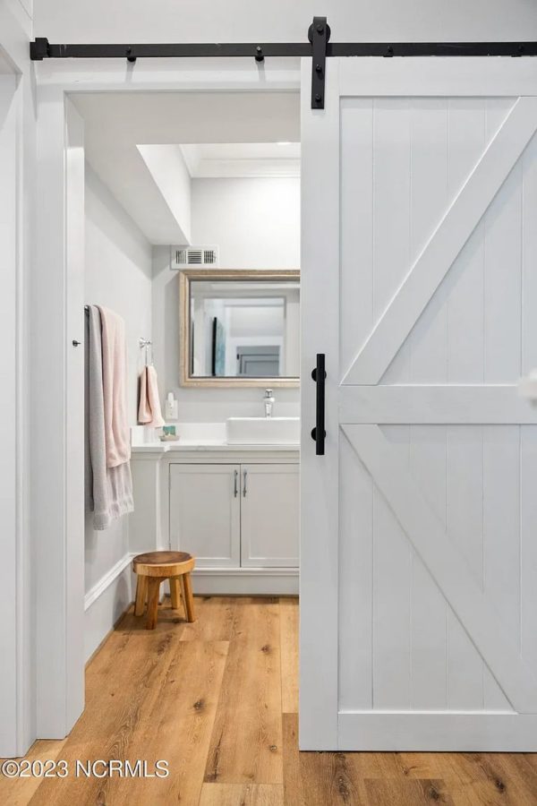 "Elegant house floor plan with detailed CAD designs and blueprints number 76"