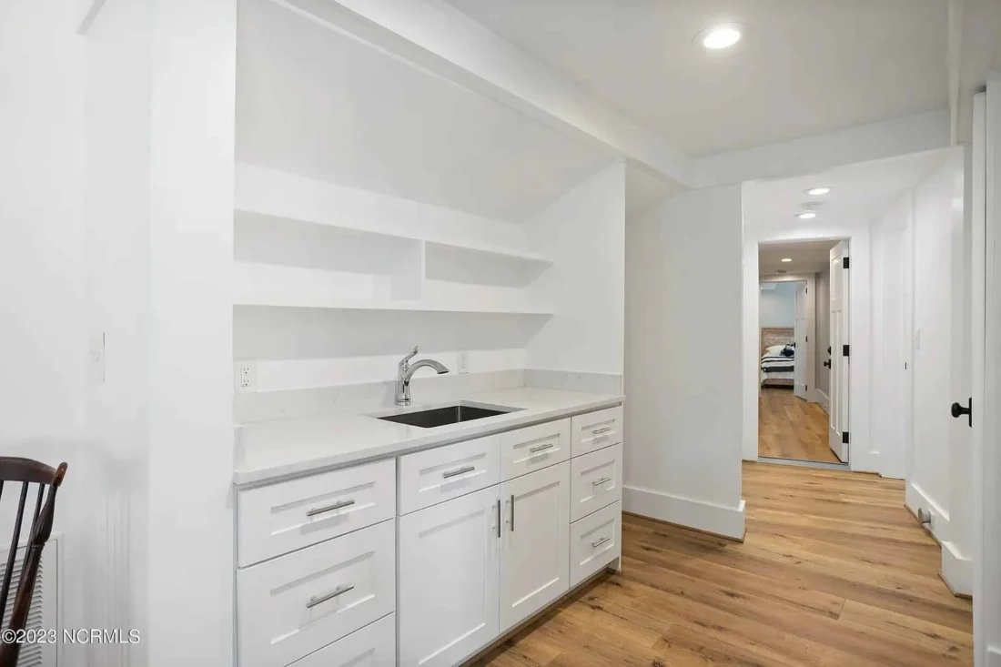 "An elegant house floor plan with detailed CAD designs and blueprints number 75"