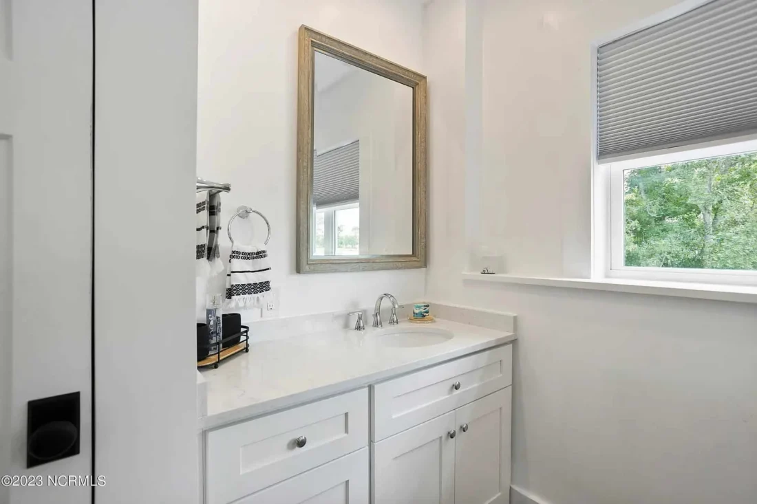 "Blueprints of an elegant house floor plan with CAD designs, number 71"