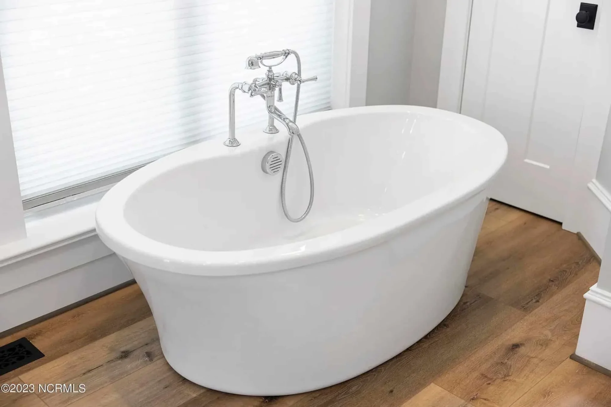 "CAD design blueprint of an elegant house floor plan number 69"