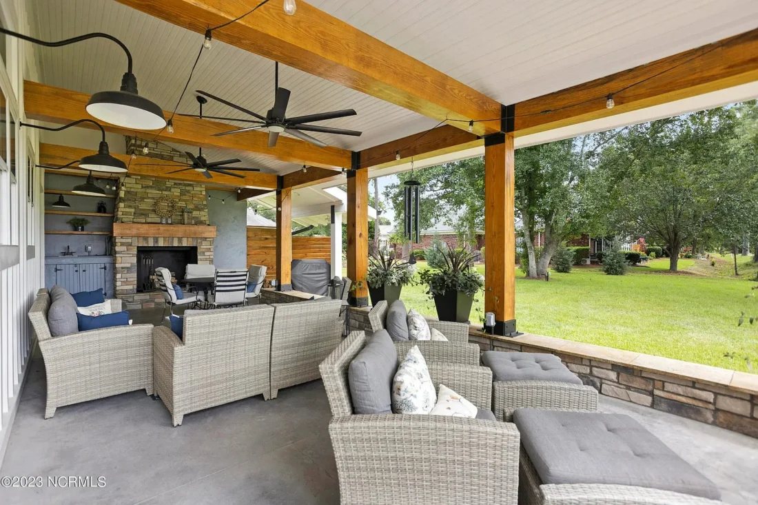 Elegant house Floor Plan with CAD Designs & Blueprints